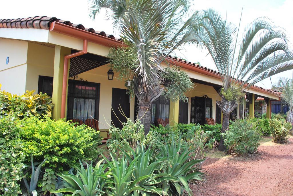 Dos Palmas Studio Apartments Río Segundo Dış mekan fotoğraf