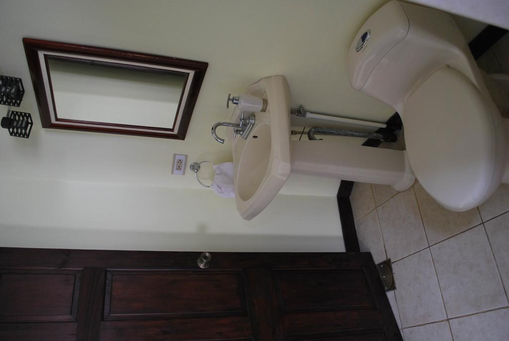 Dos Palmas Studio Apartments Río Segundo Dış mekan fotoğraf